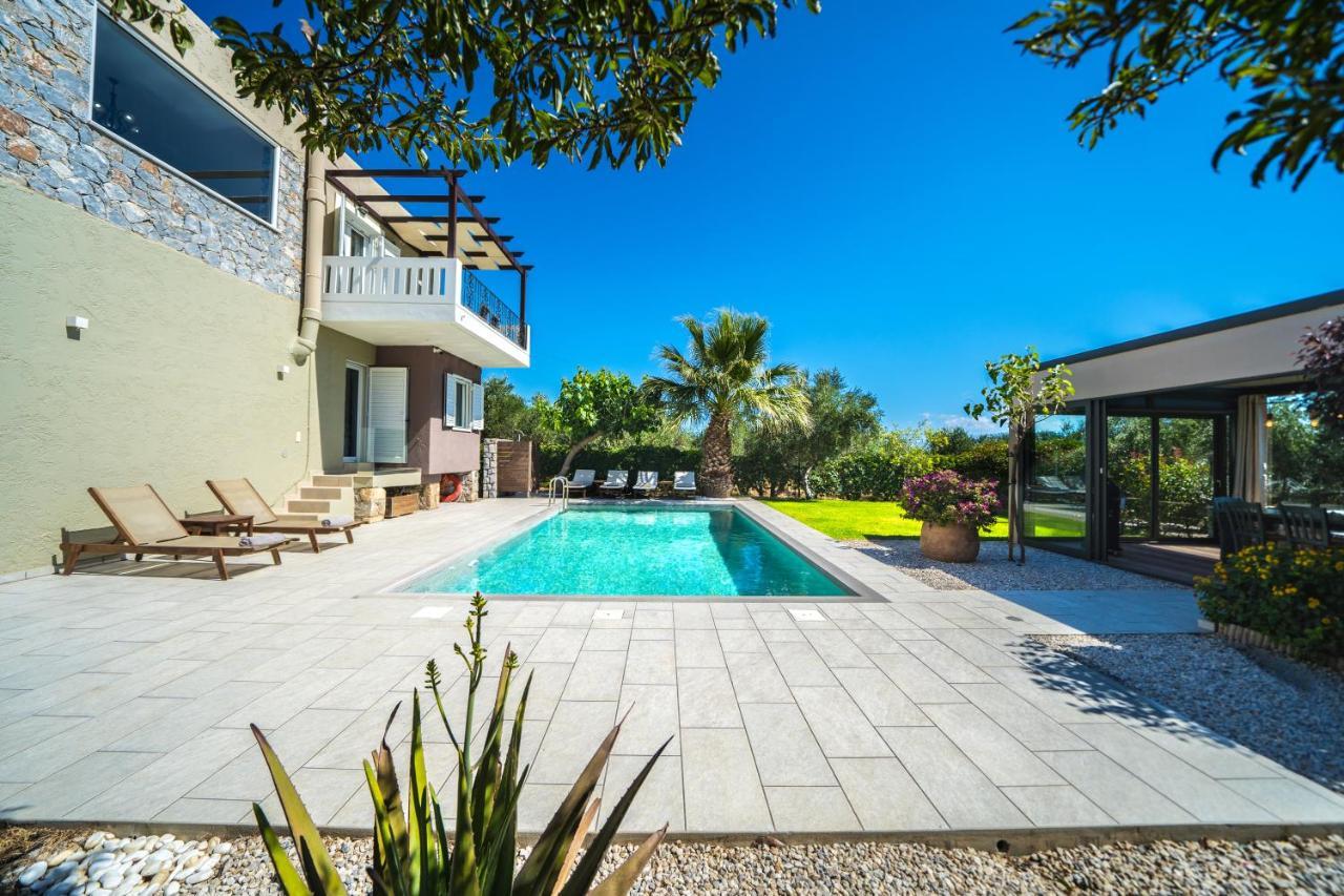 Petronila Luxury Villa With Heated Private Pool Kíssamos Dış mekan fotoğraf