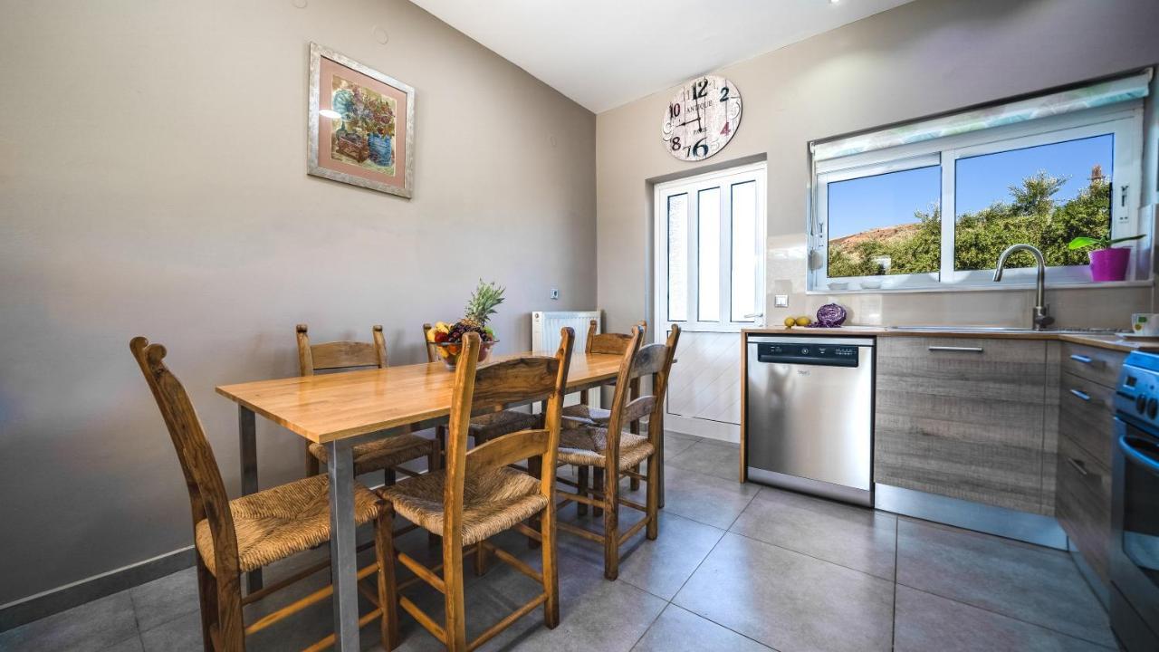 Petronila Luxury Villa With Heated Private Pool Kíssamos Dış mekan fotoğraf