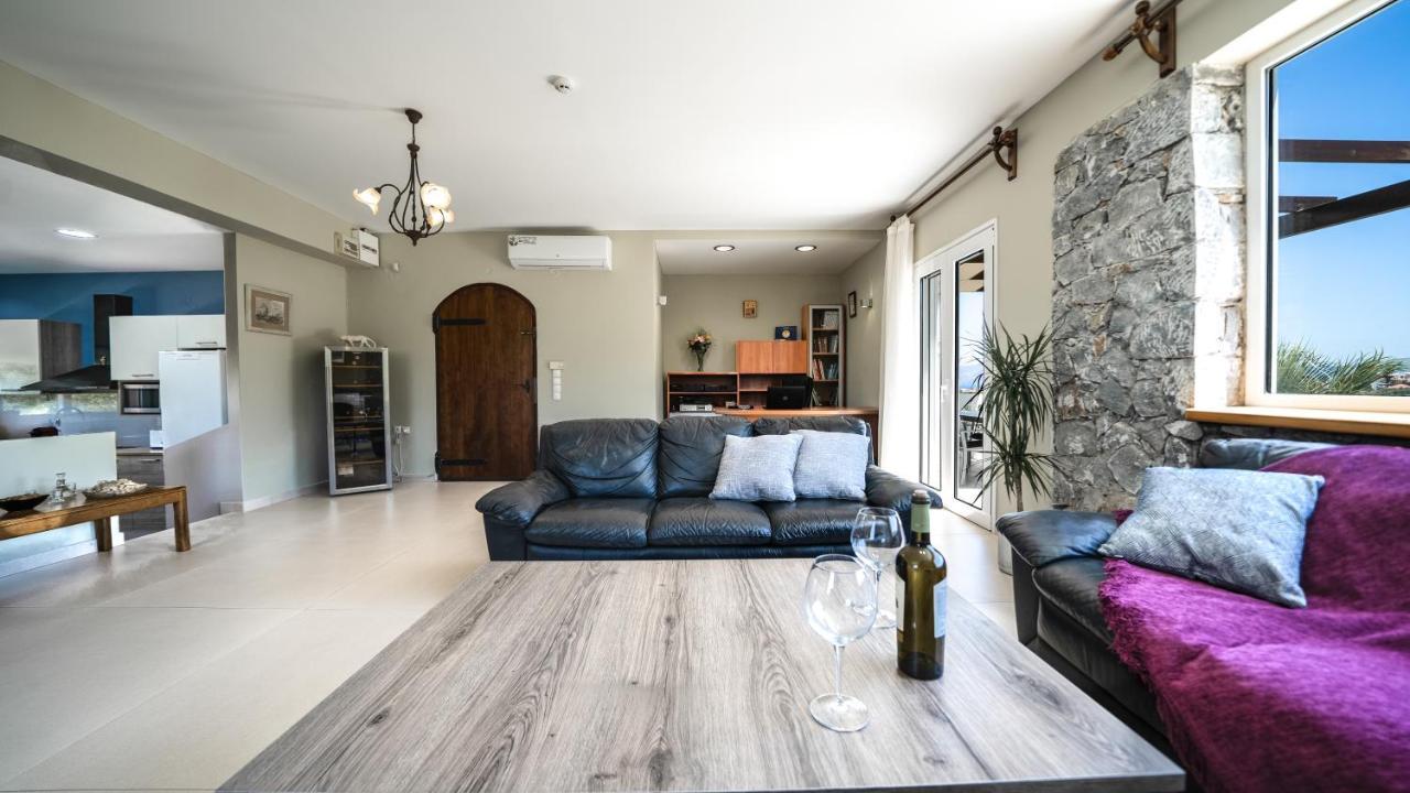 Petronila Luxury Villa With Heated Private Pool Kíssamos Dış mekan fotoğraf